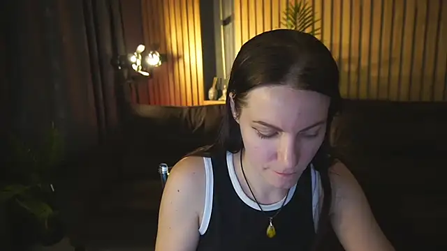 SofieMoons live sex cam