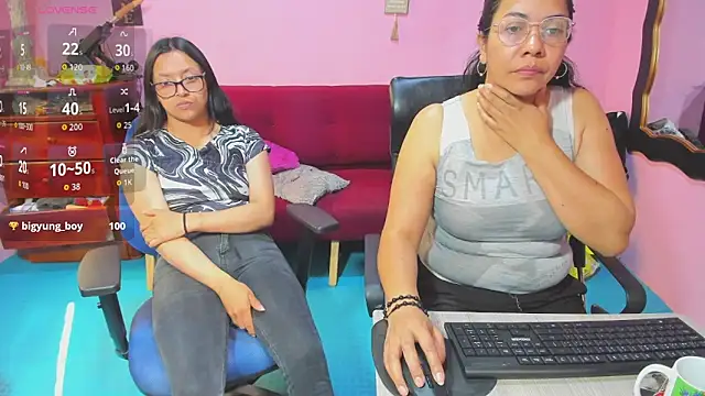 lesbiancuple live sex cam