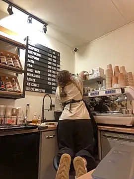 cinnabon_'s cam snapshot