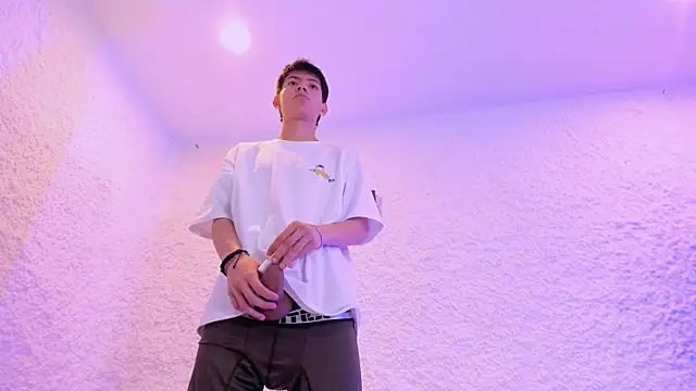 alexandersawyer's cam snapshot