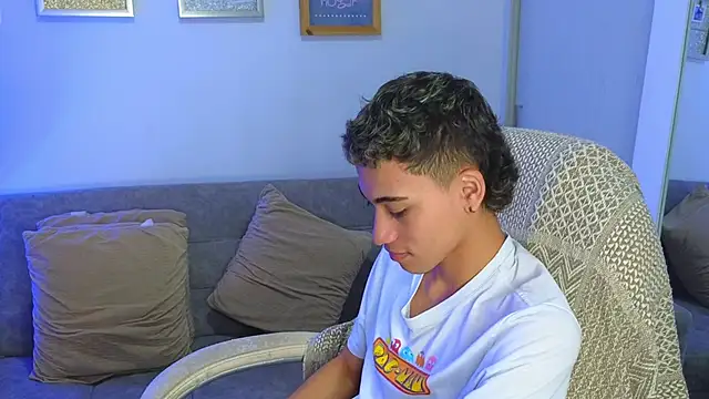 yulian_vasquez's cam snapshot