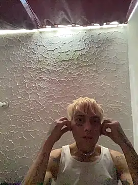 KinkyLatinCock's cam snapshot