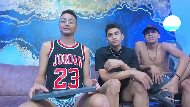 Juicy_Creww's cam snapshot