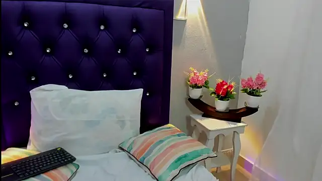 Violeta_Morgan_'s cam snapshot