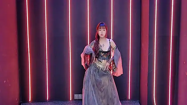 queen-001's cam snapshot