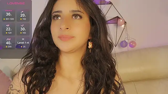 Enola_Holmes_'s cam snapshot