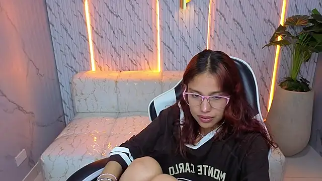 Saphire_Tx's cam snapshot