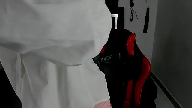 Mia_and_Kenai's cam snapshot