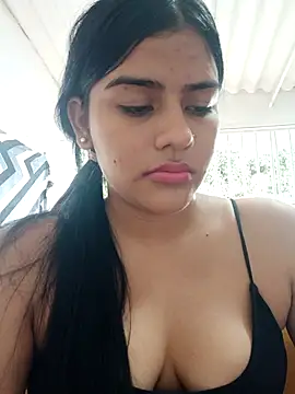 virgin_cunt's cam snapshot