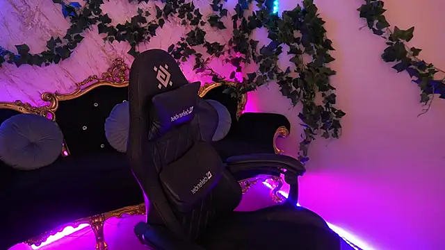 NaomiBaae's cam snapshot