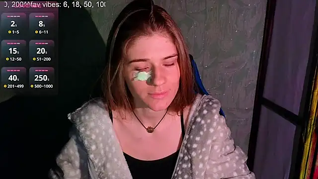 Adell_Love's cam snapshot