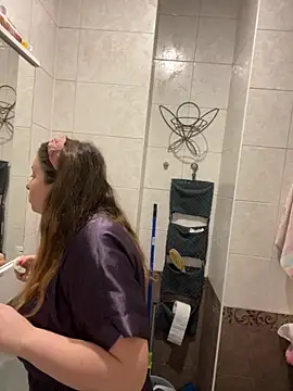 DienkaGreen live sex cam