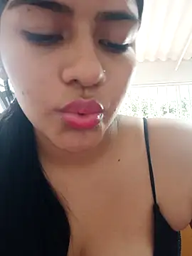 virgin_cunt's cam snapshot