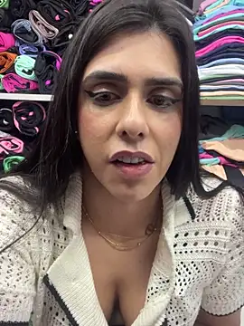 Monahliza's cam snapshot