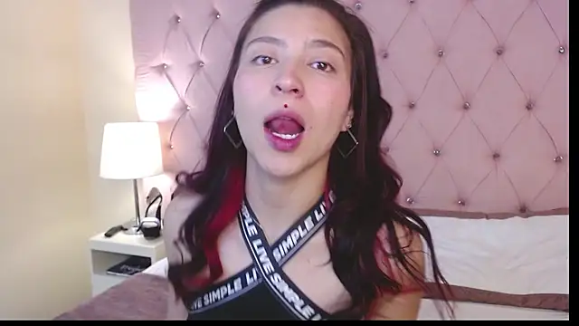 Hillary_Thomson's cam snapshot