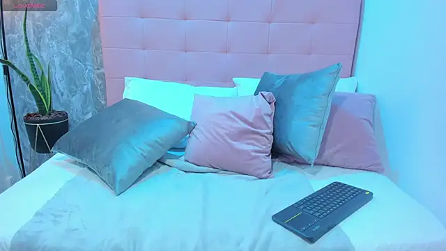 karina_carmona live sex cam