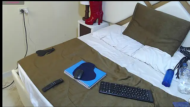 Shantall_Collins's cam snapshot