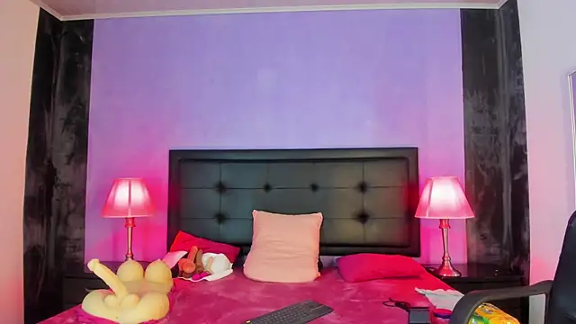 MaduraLuciana's cam snapshot