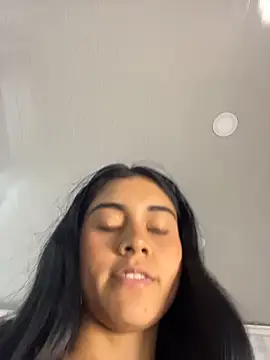 Miia_moonn's cam snapshot