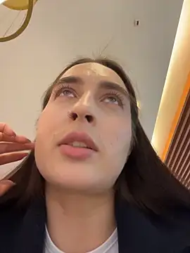 Holly_Play live sex cam