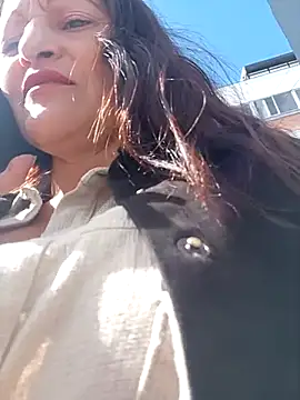 Salome-moon's cam snapshot