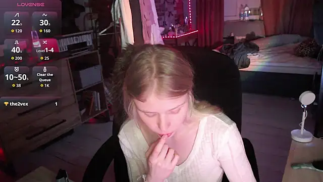 mollydollka's cam snapshot