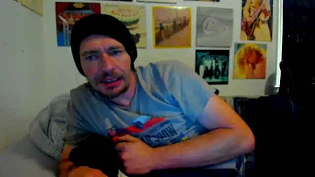 cloudyystar666's cam snapshot