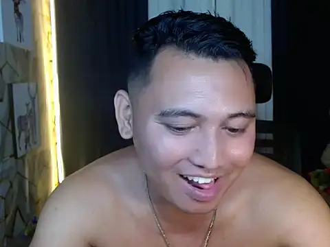 BicuriousExploer's cam snapshot