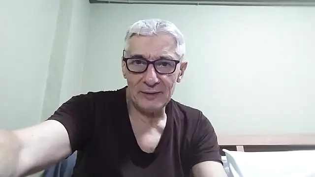 BIGUNCUTHARDCOCK's cam snapshot