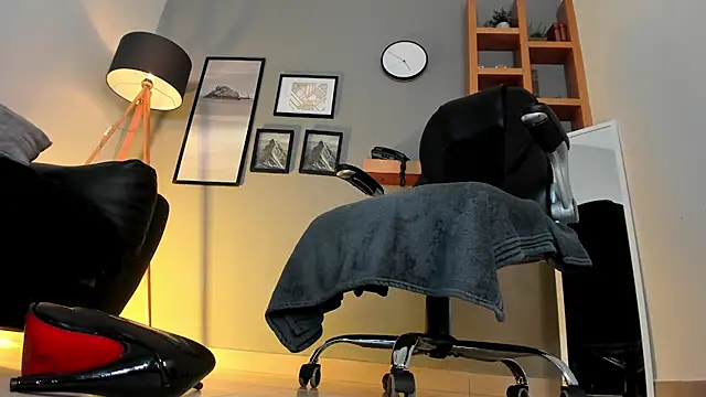 helenaduque_'s cam snapshot