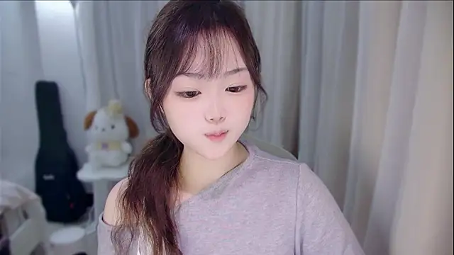 YUANYUAN-A live sex cam
