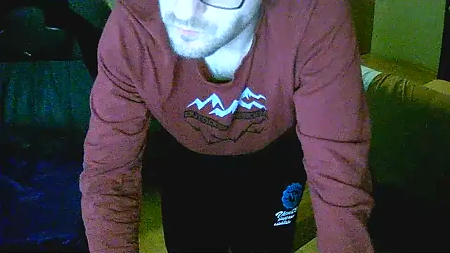 dado-hot12's cam snapshot