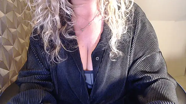 JenniLowen live sex cam