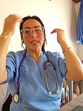 JustSamantha_'s cam snapshot