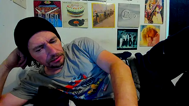 cloudyystar666's cam snapshot