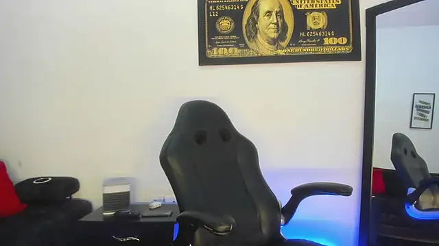 lucas_manzon's cam snapshot