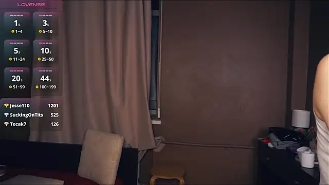 LorrieWilcinski's cam snapshot