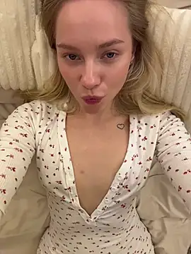 -Snowwwy-'s cam snapshot