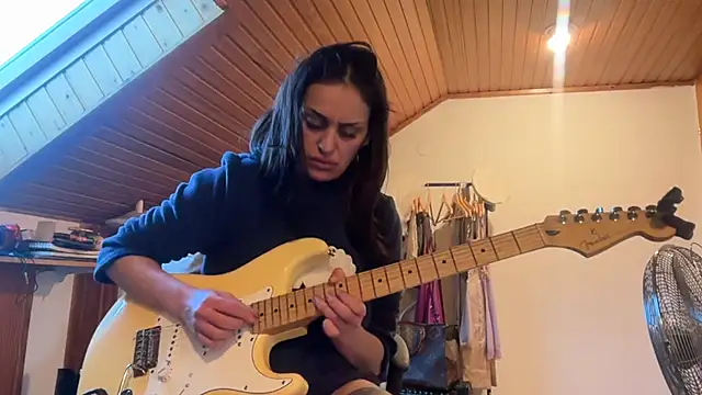 ClaireDeLunee's cam snapshot