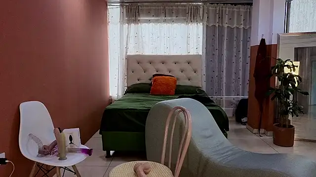 camil_milfdream's cam snapshot