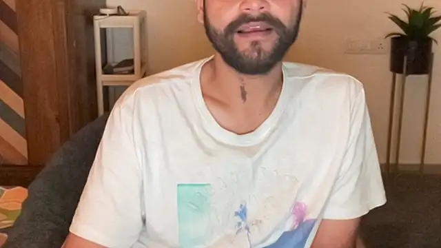 MakeMeAwareAah's cam snapshot