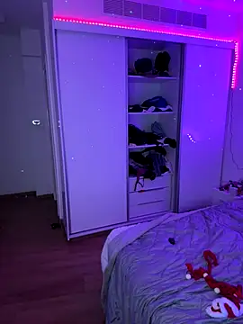 madlynginger's cam snapshot