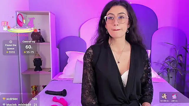 SophieGomez22 live sex cam