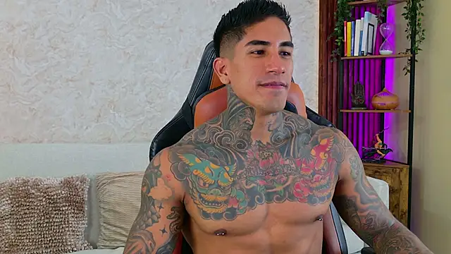 AdanReilly live sex cam