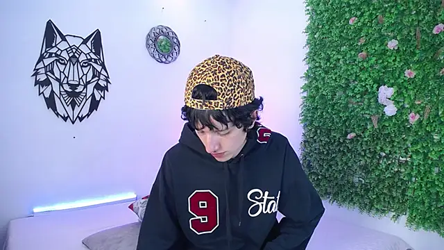Emo_Boy_ live sex cam