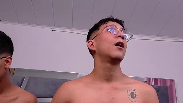 Desire4Duo's cam snapshot