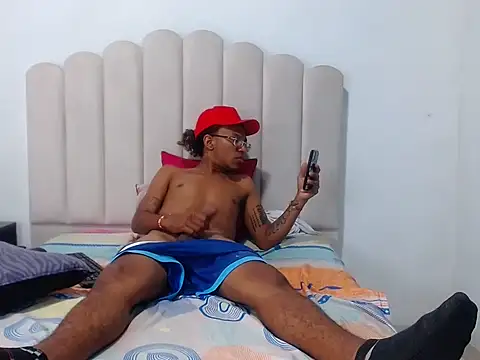 BobbyHot_4u's cam snapshot