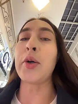 Holly_Play's cam snapshot