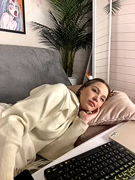 MiyaMeow-'s cam snapshot