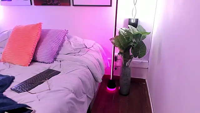 ValeryPalmer's cam snapshot